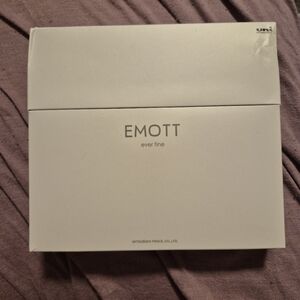 Uni Emott Fine Liners Complete Collection Unused